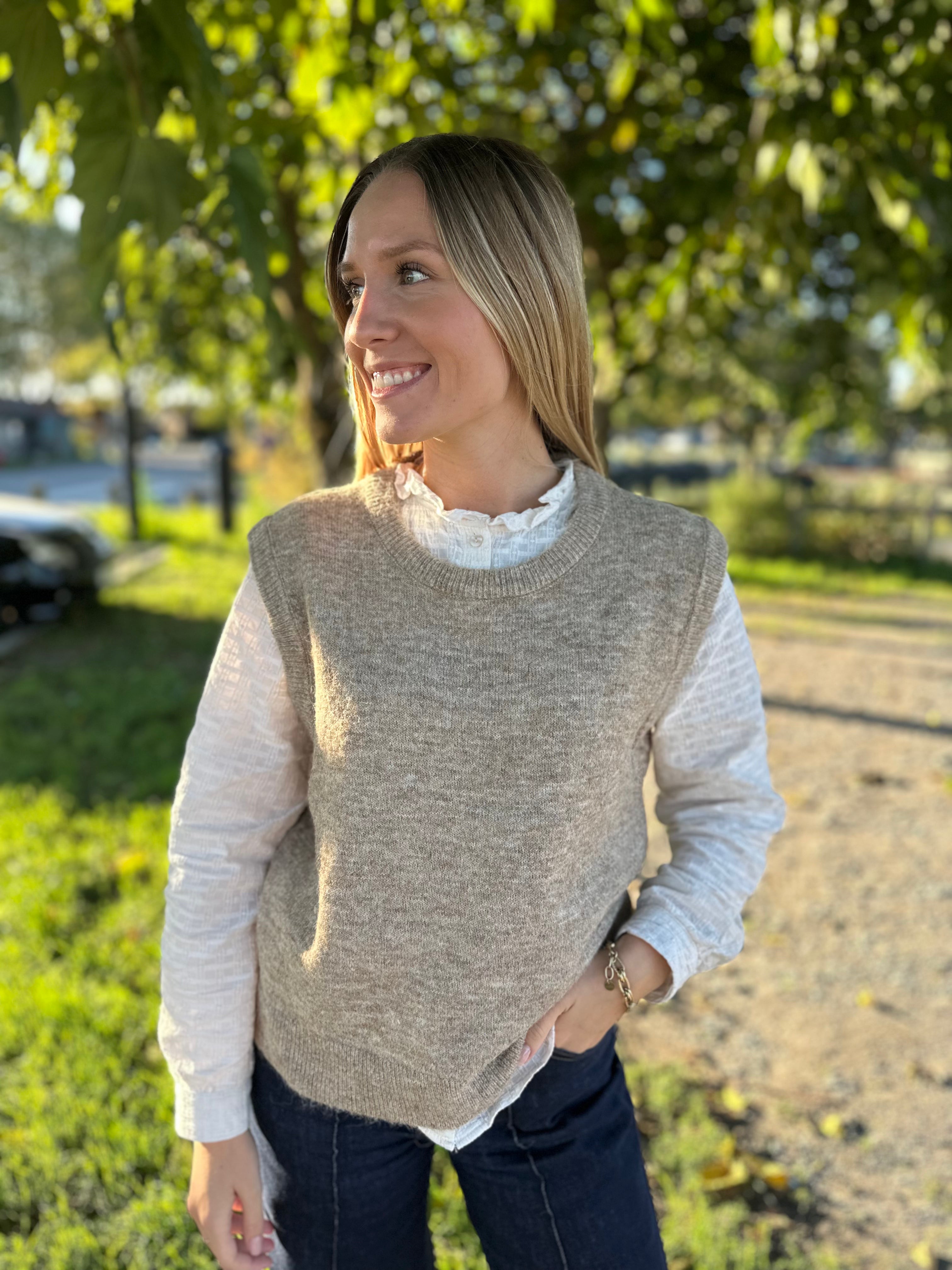 Pull sans manches COLETTE - beige